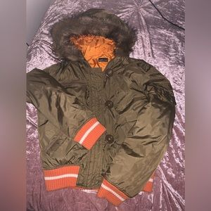 Adorable faux fur hooded bomber style coat, so cute on!❤️